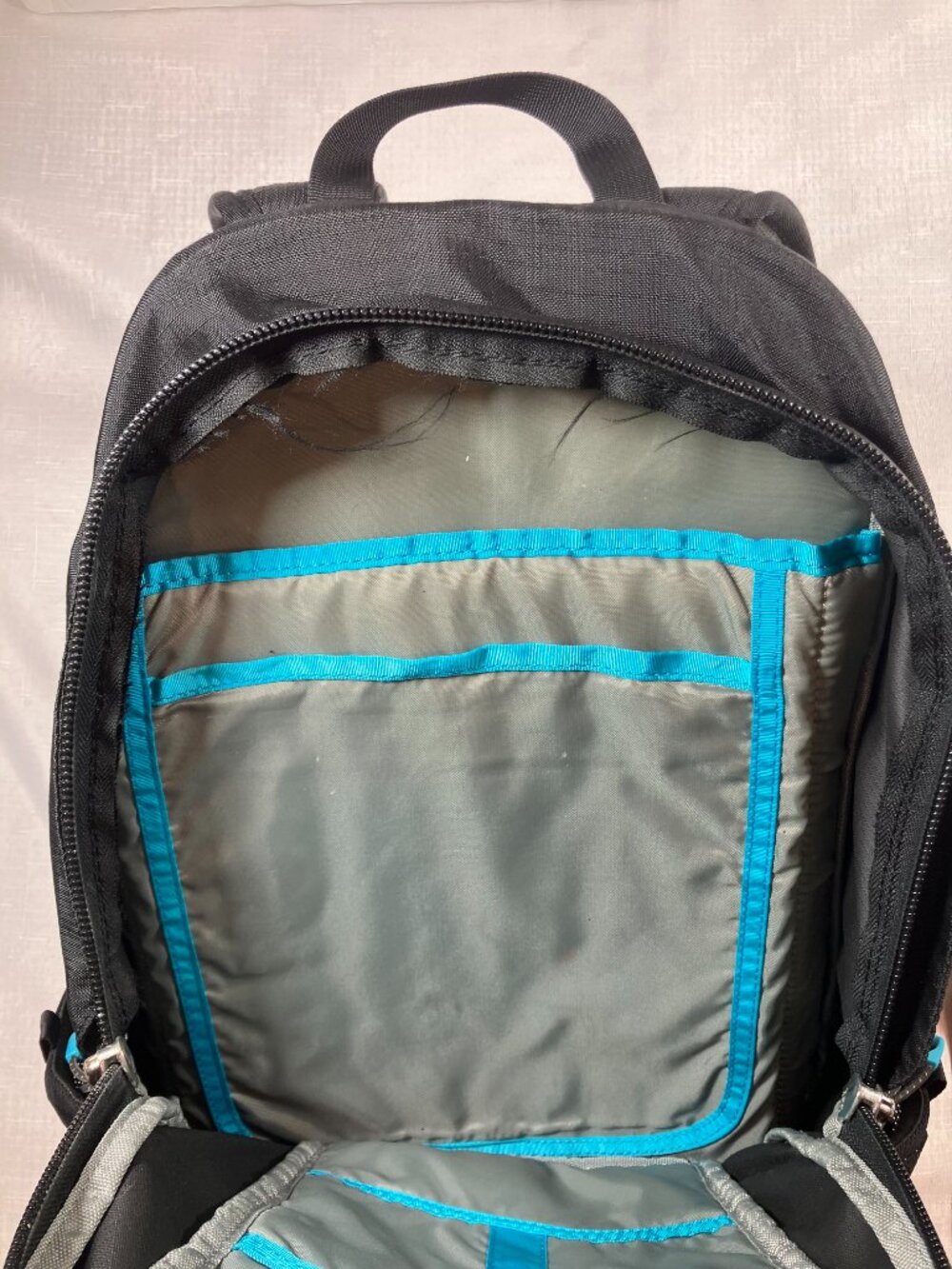 Thule Sweden Crossover Backpack, Black With Teal GUC - Picture 5 of 11